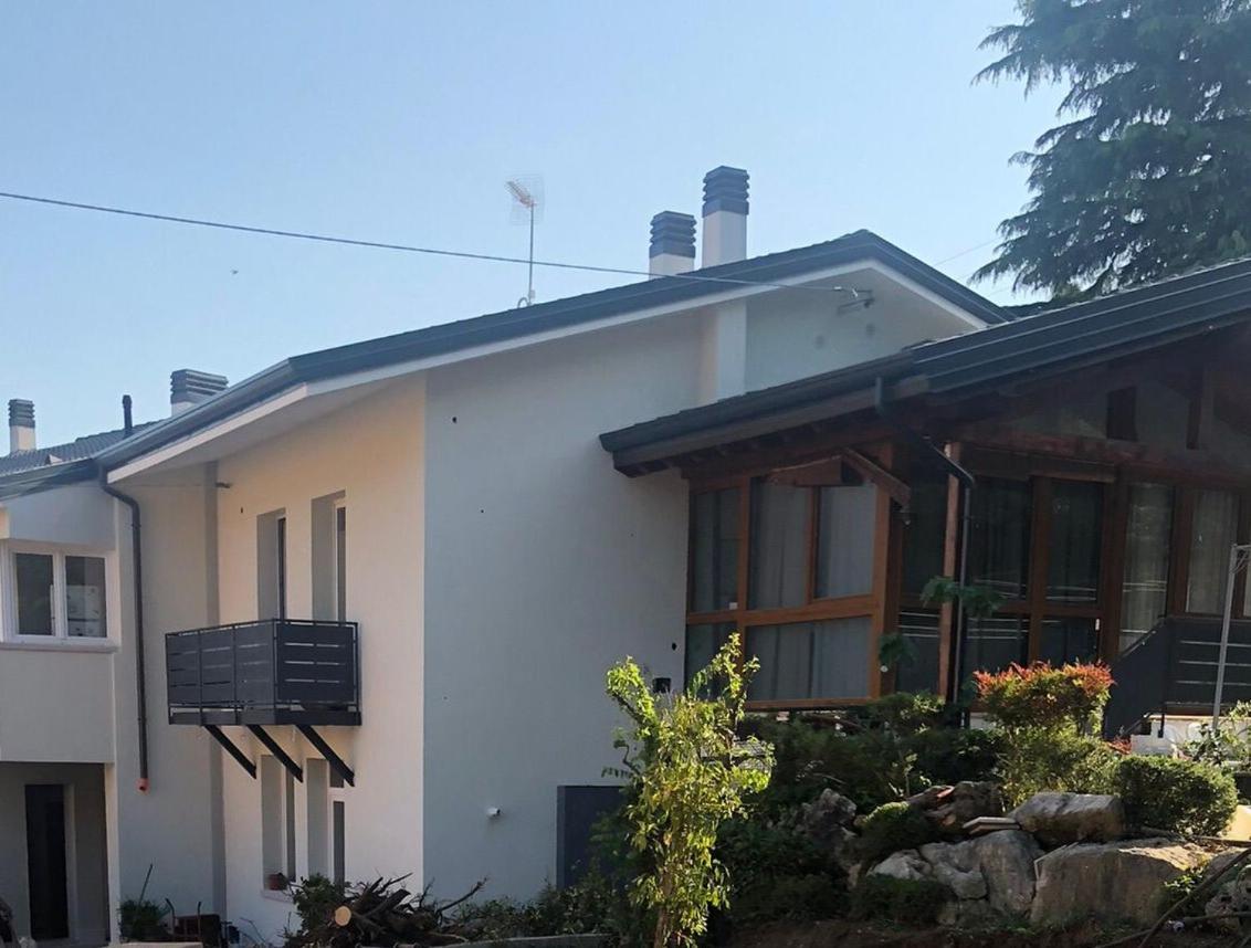 Garda 33 Caprino Veronese Apartamento Exterior foto