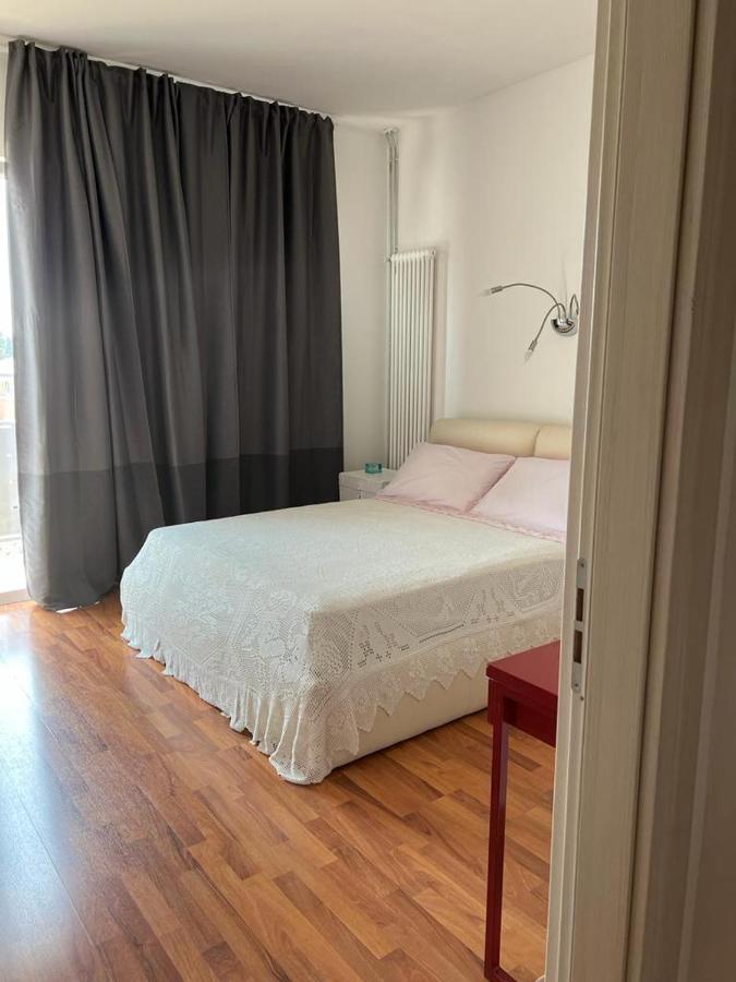 Garda 33 Caprino Veronese Apartamento Exterior foto